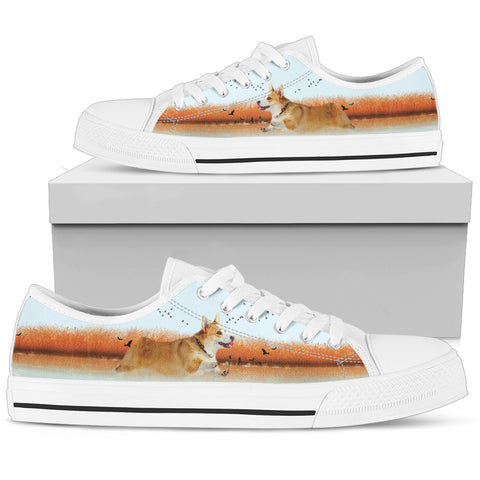 Running Pembroke Welsh Corgi Print Low Top Canvas Shoes For Women