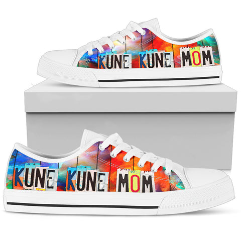 Kunekune Mom Print Low Top Canvas Shoes for Women
