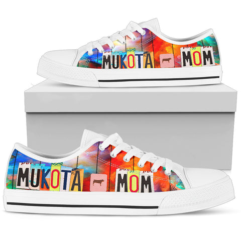 Mukota Pig Mom Print Low Top Canvas Shoes for Women