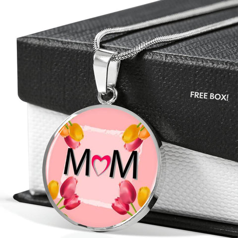 "MOM" Print Circle Pendant Luxury Necklace