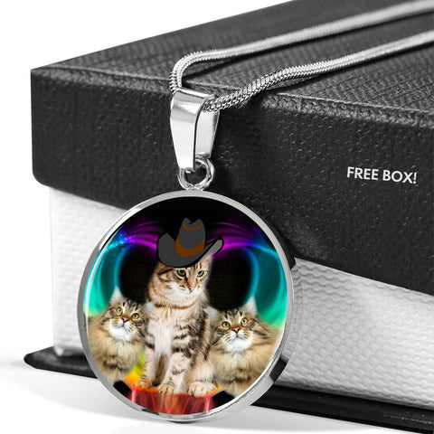 Siberian Cat Print Circle Pendant Luxury Necklace