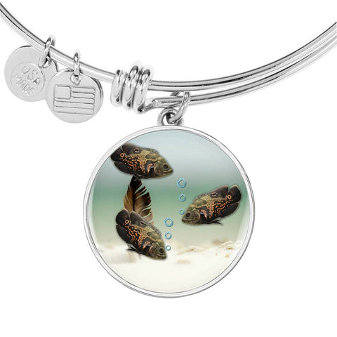 Oscar Fish Print Luxury Circle Charm Bangle