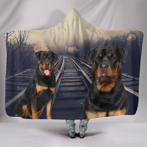 Amazing Rottweiler Print Hooded Blanket